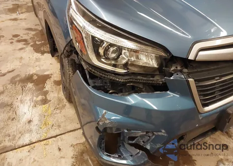 2019 Subaru Forester Premium из США, поврежденный, VIN JF2SKAGCXKH504800